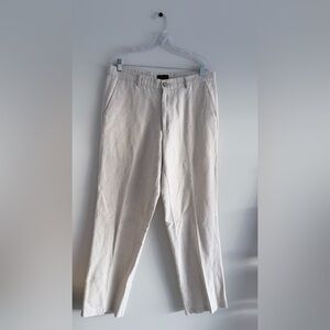 Dockers Men's Light Tan Chinos